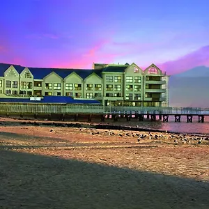 Pavilion Apartment Strand